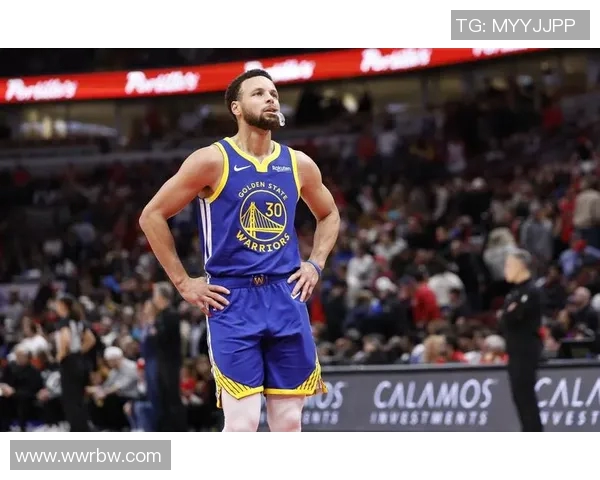 库里与骑士总决赛的传奇对决揭示了篮球的魅力与荣耀 库里与骑士总决赛的传奇对决揭示了篮球的魅力与荣耀